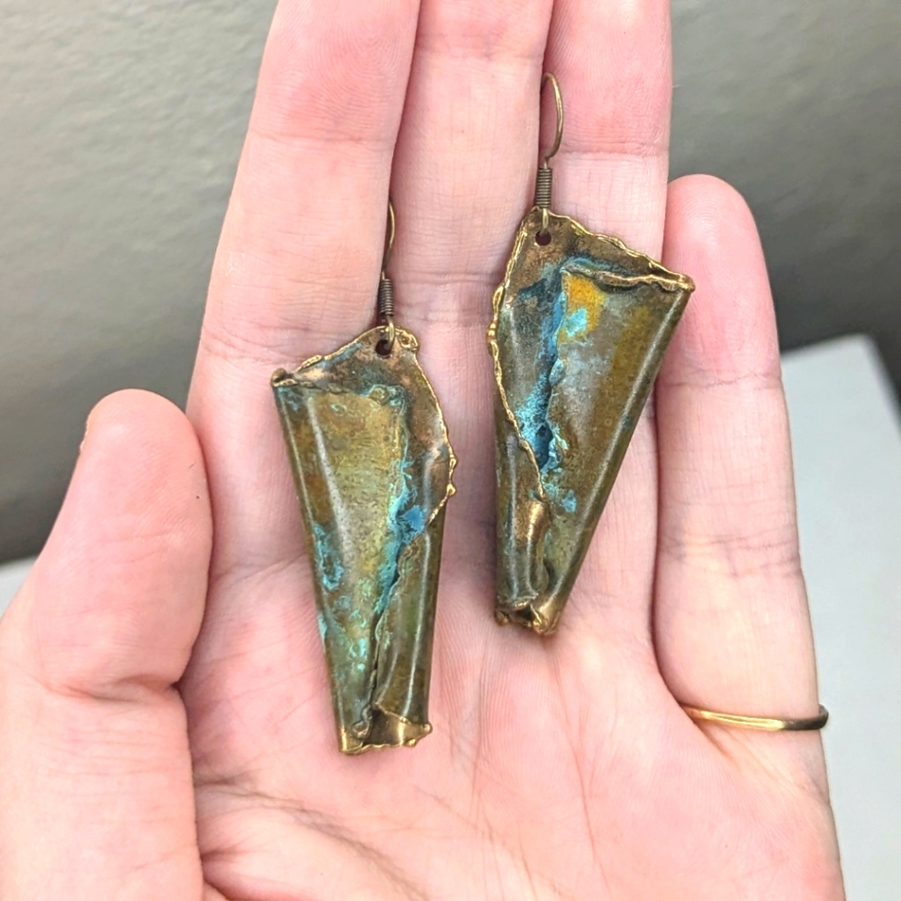 80s Patina Brass Earrings - Picture 11 of 13